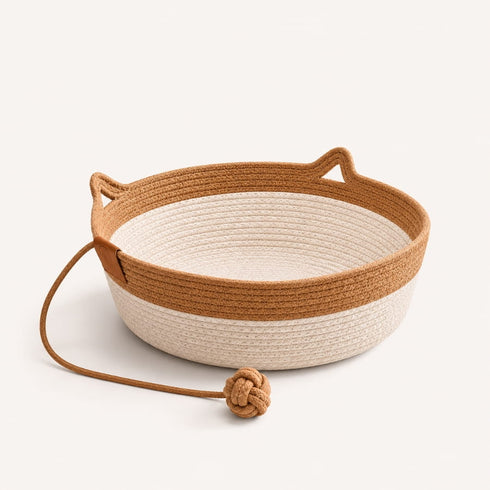 Corbeille osier pour chat imitation osier beige et blanc avec corde de jeu intégrée, idéale pour le repos et l’amusement du chat.