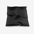 Coussin noir pour cabane extérieure pour chat, matelas amovible conçu pour un usage en extérieur.