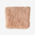 Coussin intérieur en peluche beige pour maison pour chat extérieur hiver, doux et isolant.