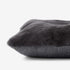 zoom sur le coussin épais pour niche de chat intérieur gris