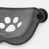 Détail du panier pour chat en hauteur en feutre gris avec fixation par ventouse renforcée et motif patte de chat ajouré.