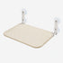 Perchoir pour chat de fenêtre en maille beige avec fixation à ventouses, conçu pour offrir un espace de repos suspendu et confortable.