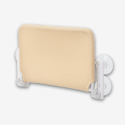 Vue du perchoir de fenêtre pour chat en tissu beige en position rabattu avec supports rigides et ventouses blanches visibles sur fond studio.