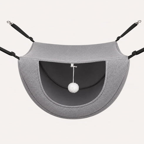 Petit hamac suspendu pour chat gris avec forme cocon, sangles réglables et ouverture frontale confortable, idéal pour fixation sous chaise ou table.
