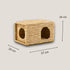 Dimensions d’une petite niche pour chat en osier naturel, avec ouvertures latérales et vue studio sur fond clair.